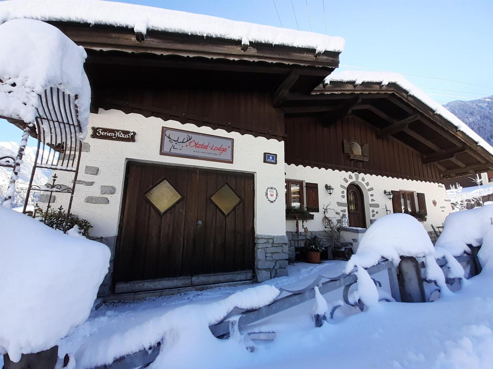 Ferienhaus Oetztal-Lodge Sautens Exteriör bild