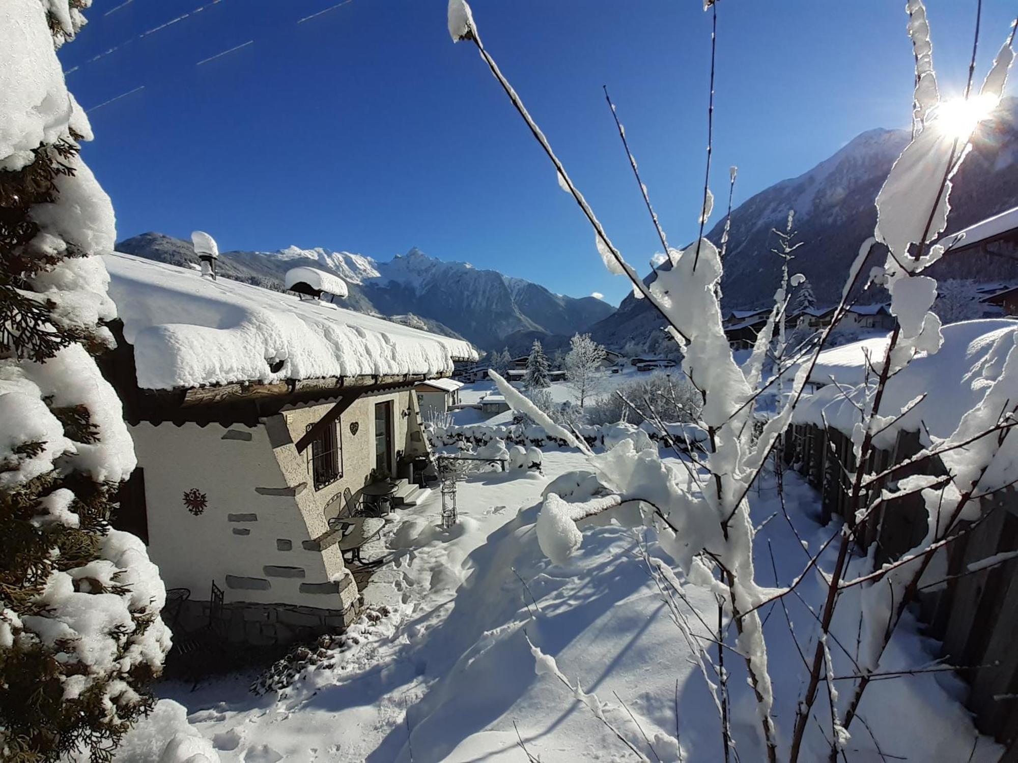 Ferienhaus Oetztal-Lodge Sautens Exteriör bild