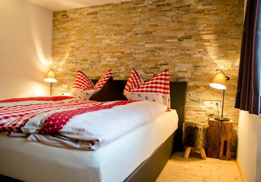 Ferienhaus Oetztal-Lodge Sautens Rum bild